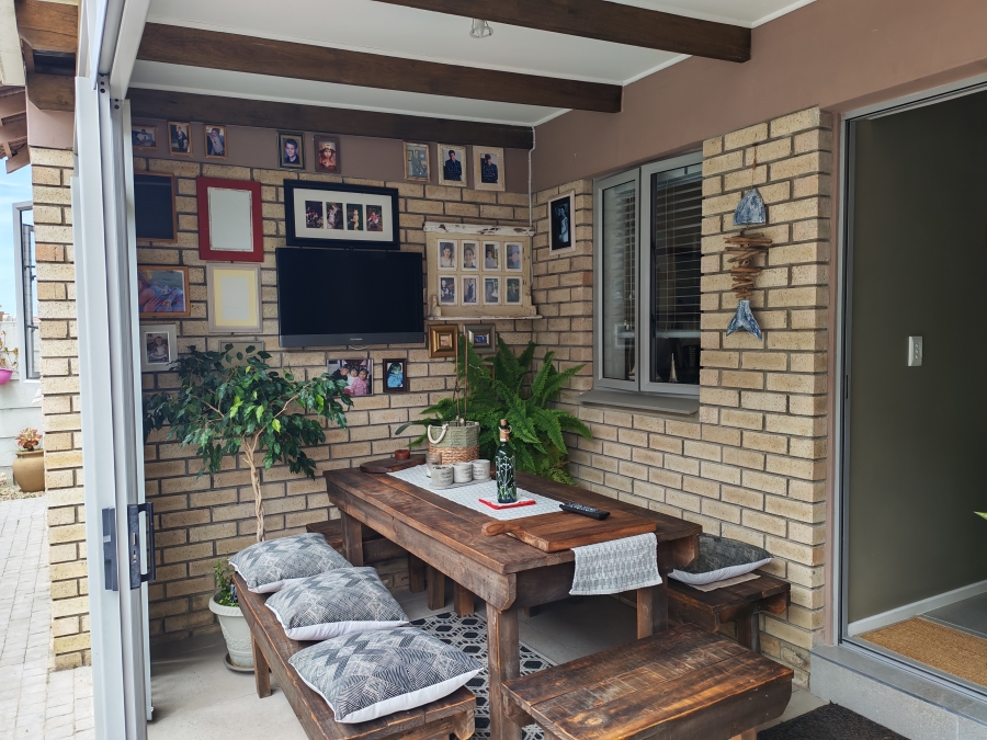 3 Bedroom Property for Sale in Mooikloof Country Estate Western Cape